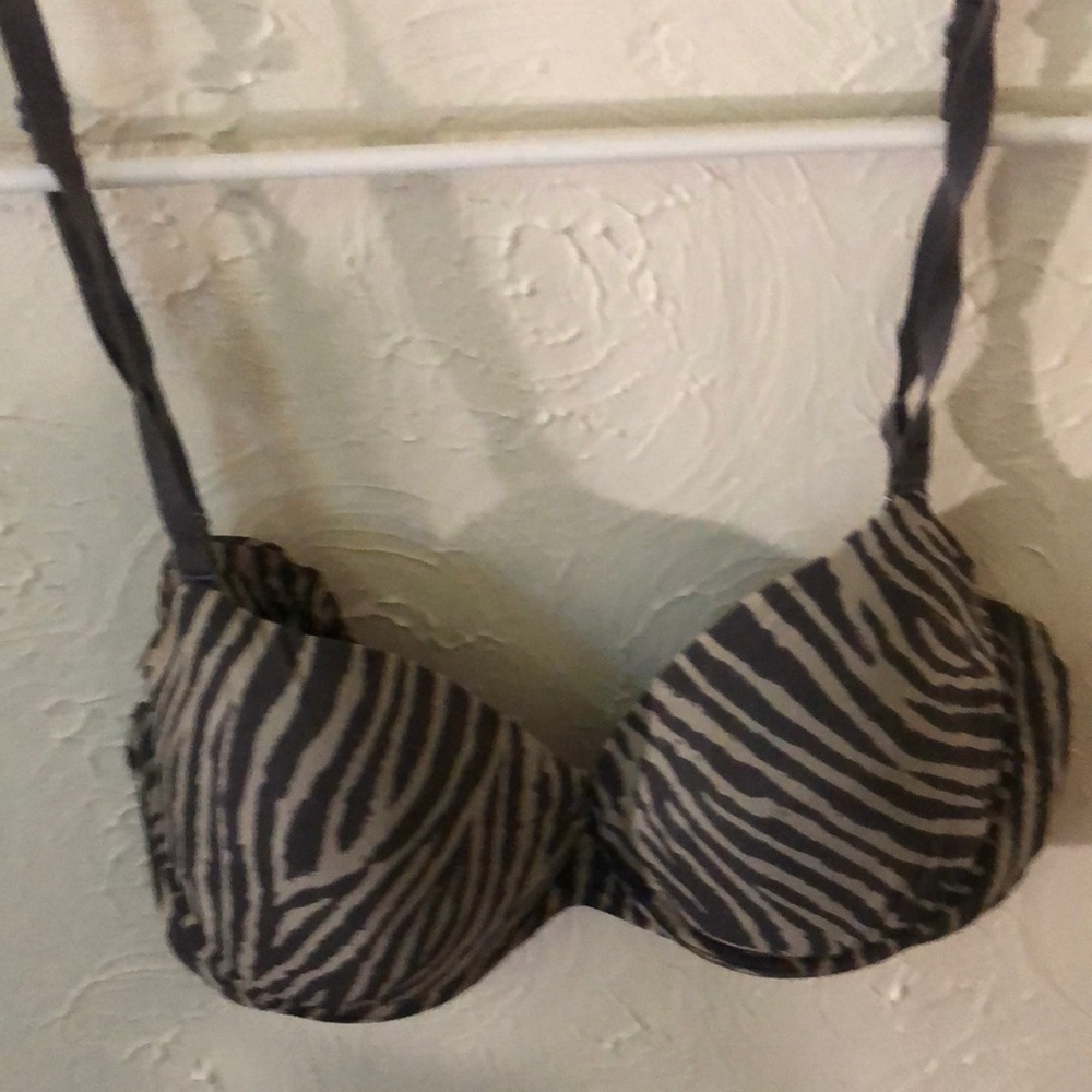 “The Nudes”Edition Victoria Secrets bra, 36B